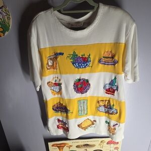 Thanksgiving / Picnic Shirt With Shoulder Pads Size Large (L) And Fun Graphics